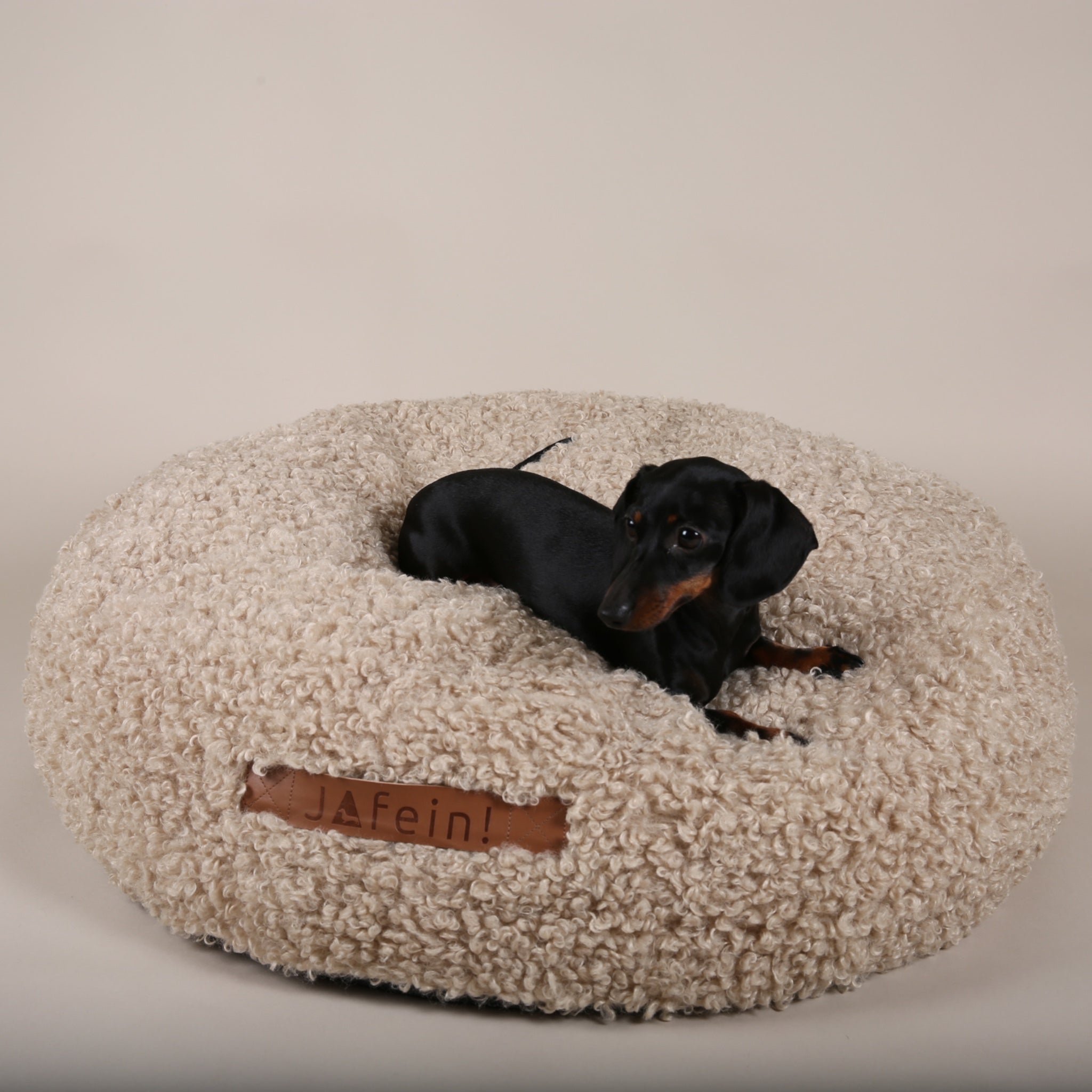 Hundebett Bouclé kaufen | Stilvolles Hundebett | JAfein! Dogs & Style